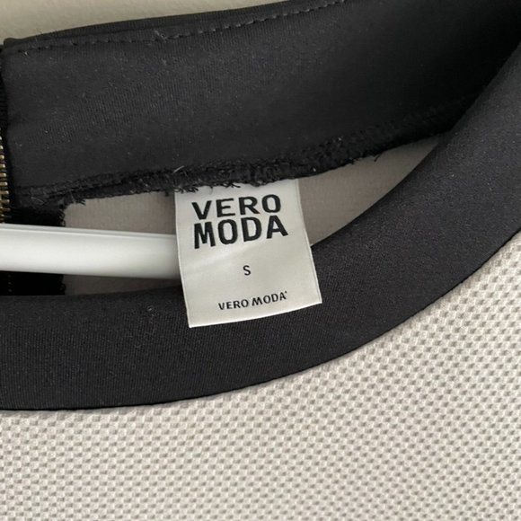 Vero Moda Colour Block Dress - Picture 7 of 10
